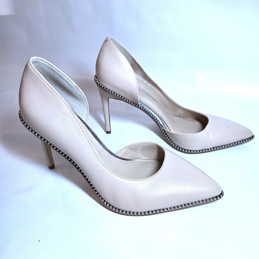 NWOT Bleecker & Bond Nude Pumps with Metal Beaded Accents Size 7.5